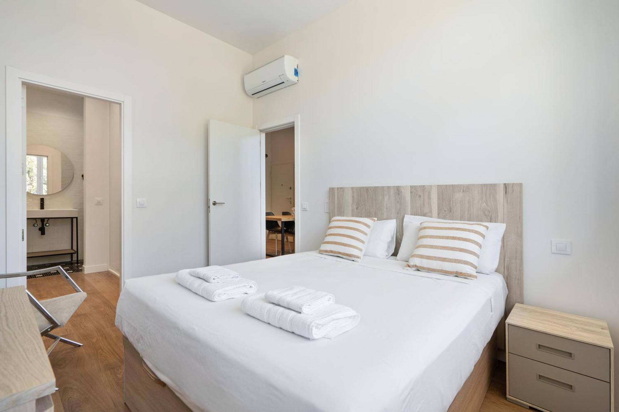 Apartamento Unico Chamartin Madrid Bagian luar foto